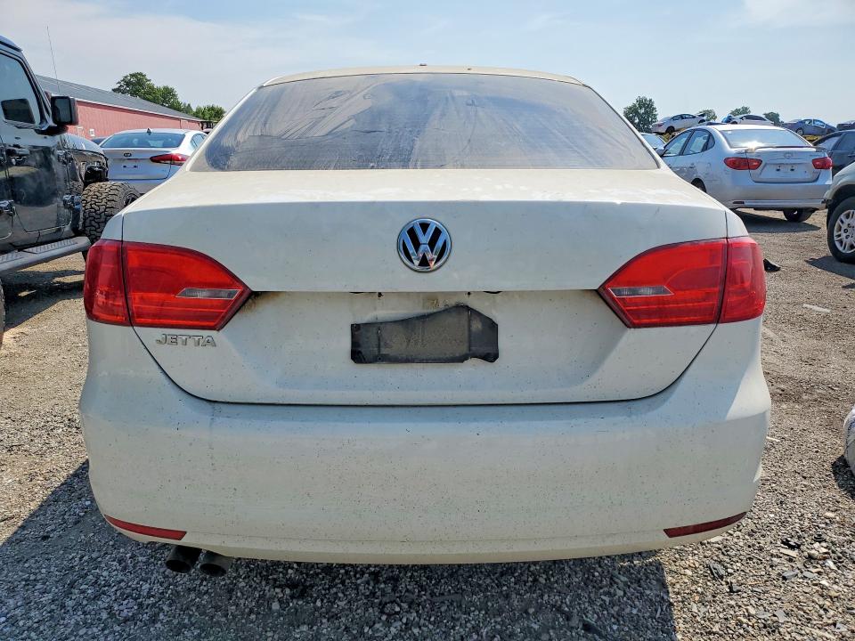 60781866 :رقم المزاد ، 3VWDK7AJXDM364602 vin ، 2013 Volkswagen Jetta مزاد بيع