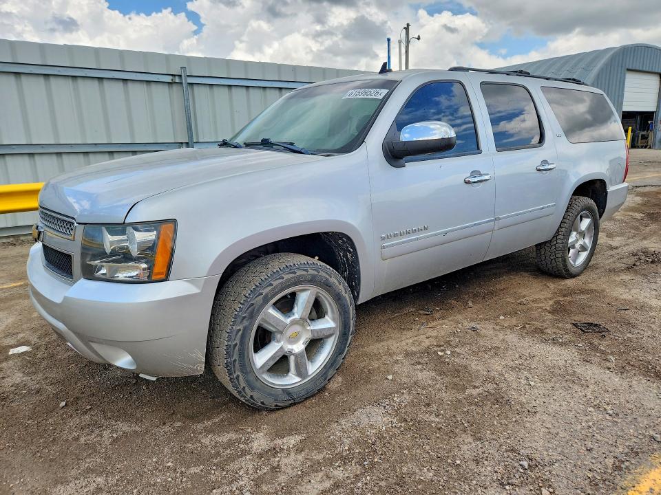 2013 Chevrolet Suburban მანქანა იყიდება აუქციონზე, vin: 1GNSKKE70DR290995, აუქციონის ნომერი: 61599526