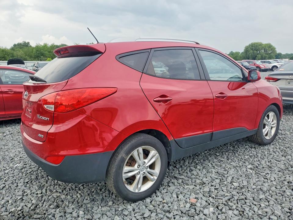 60647206 :رقم المزاد ، KM8JUCAC6AU021685 vin ، 2010 Hyundai Tucson مزاد بيع