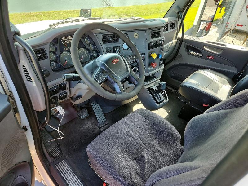 Продажа на аукционе авто 2016 Peterbilt 579, vin: 1XPBA48X2GD339858, номер лота: 61965866