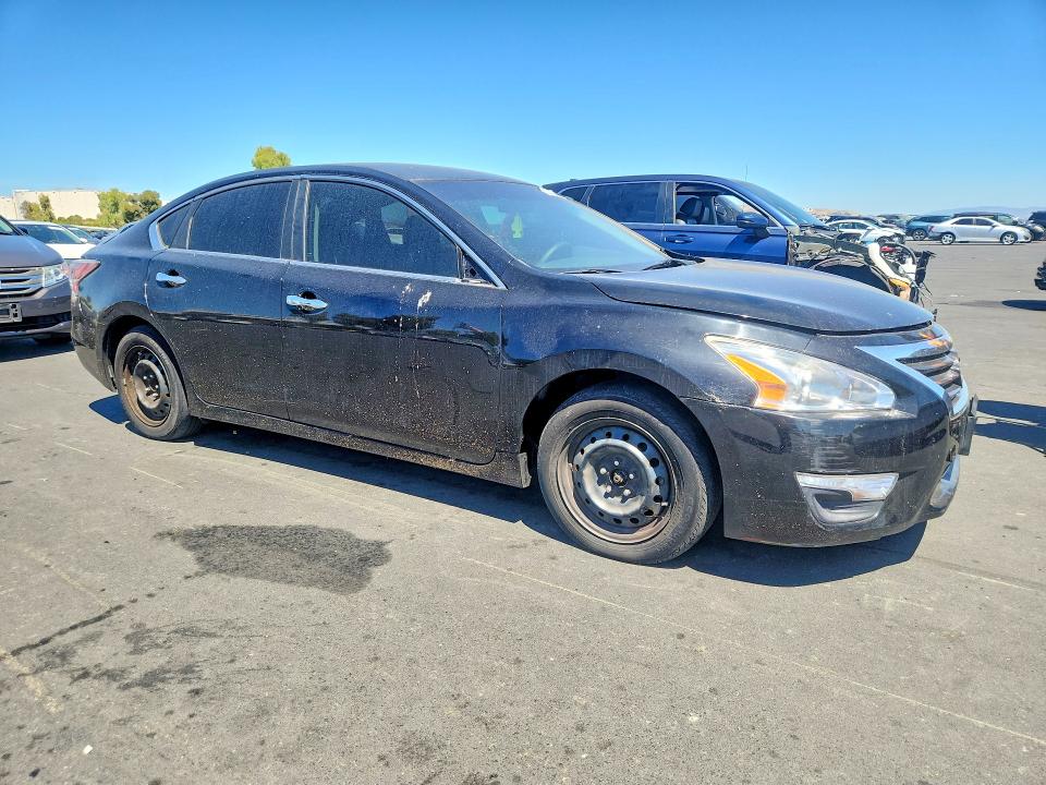 61022256 :رقم المزاد ، 1N4AL3AP3FC141845 vin ، 2015 Nissan Altima مزاد بيع