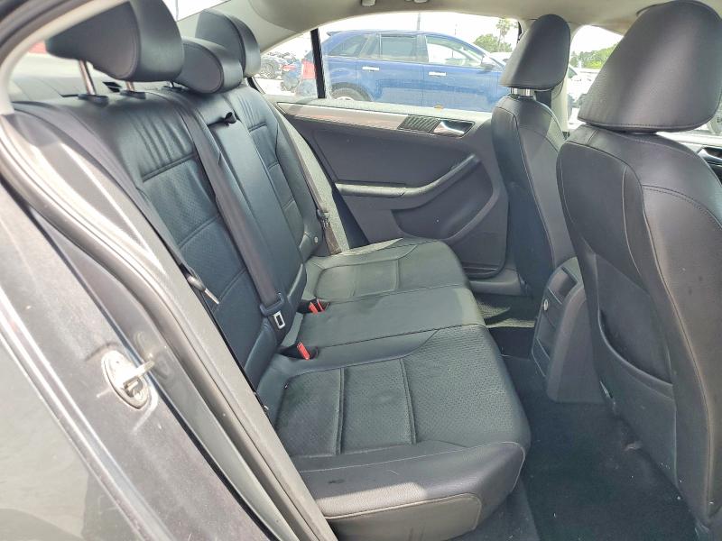 60491446 :رقم المزاد ، 3VWDB7AJ1HM275314 vin ، 2017 Volkswagen Jetta مزاد بيع