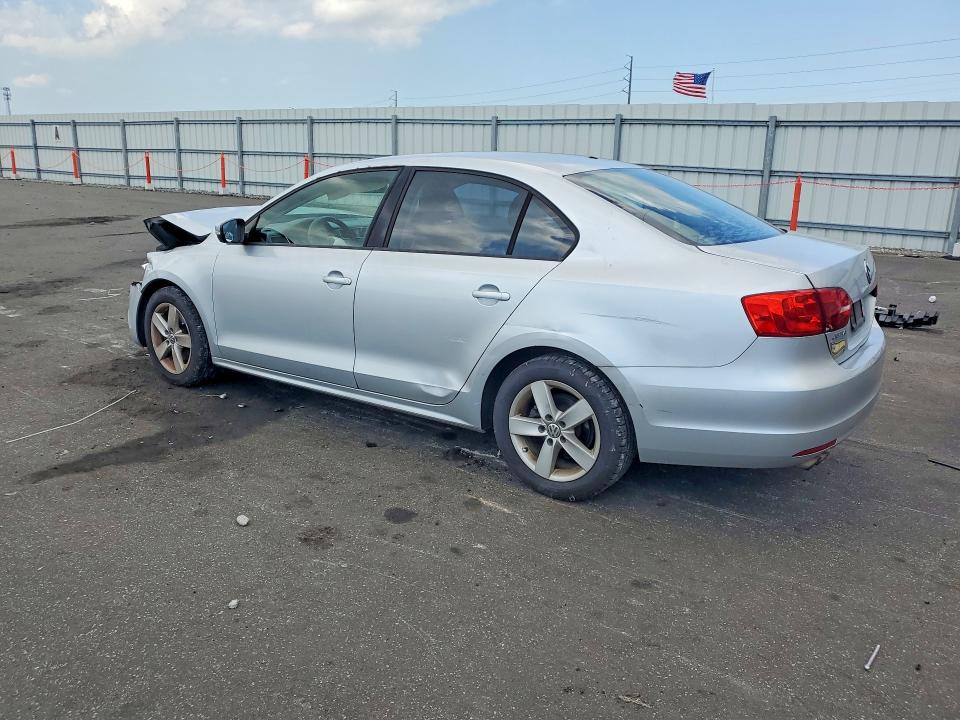 61682326 :رقم المزاد ، 3VWDP7AJ0CM381179 vin ، 2012 Volkswagen Jetta مزاد بيع