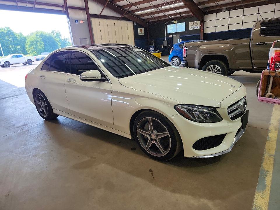 2015 Mercedes-benz C მანქანა იყიდება აუქციონზე, vin: 55SWF4KB5FU084839, აუქციონის ნომერი: 62983696