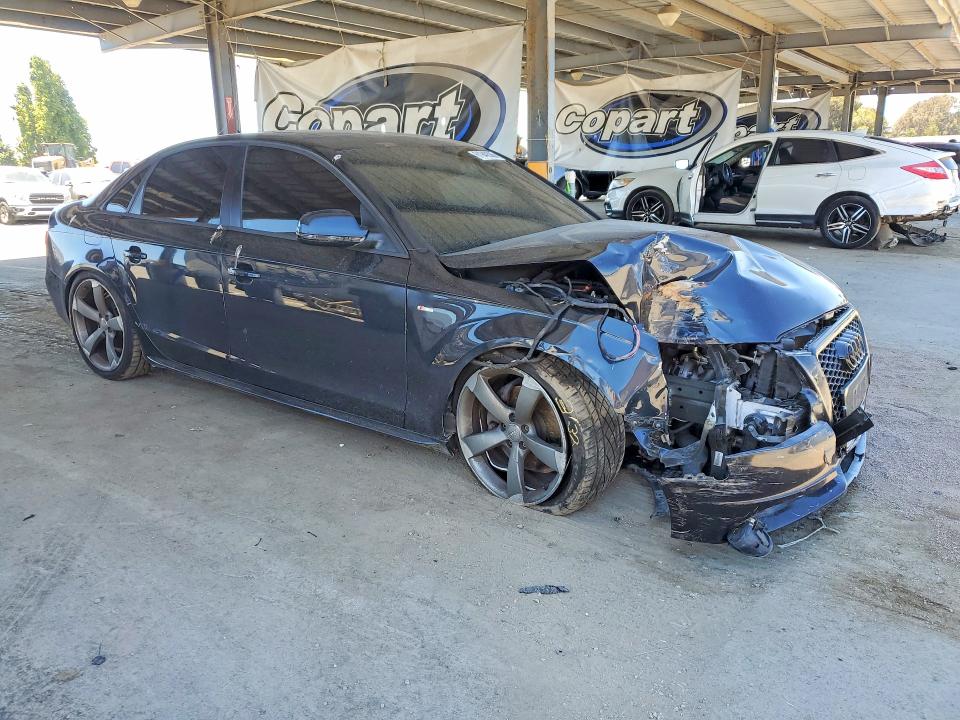 Продаж на аукціоні авто 2012 Audi A4, vin: WAUKFAFLXCA118213, номер лоту: 61940506