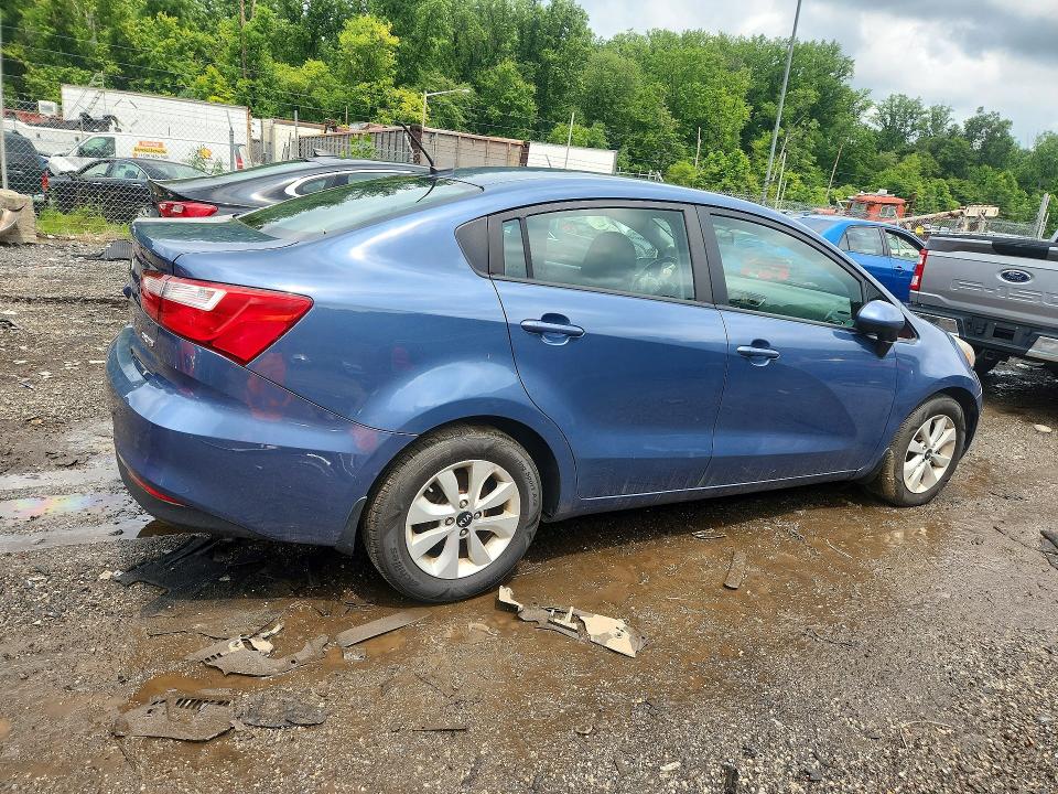 59609086 :رقم المزاد ، KNADN4A33H6007999 vin ، 2017 Kia Rio مزاد بيع