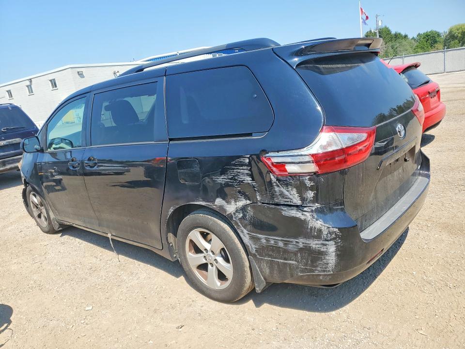 60627116 :رقم المزاد ، 5TDKZ3DC3HS860391 vin ، 2017 Toyota Sienna مزاد بيع