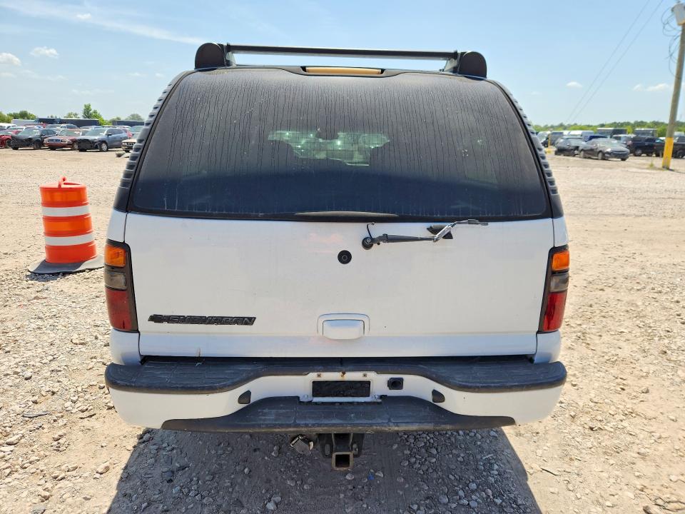 63351526 :رقم المزاد ، 3GNFK16Z85G210680 vin ، 2005 Chevrolet Suburban مزاد بيع