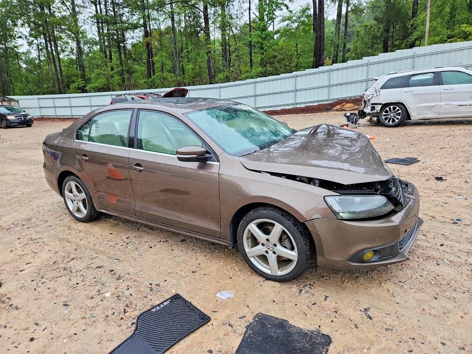 Продаж на аукціоні авто 2013 Volkswagen Jetta, vin: 3VWBP7AJ3DM397420, номер лоту: 62383726