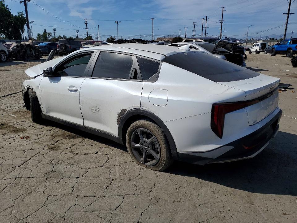 2025 Kia K4 მანქანა იყიდება აუქციონზე, vin: 3KPFT4DE6SE093552, აუქციონის ნომერი: 61951546