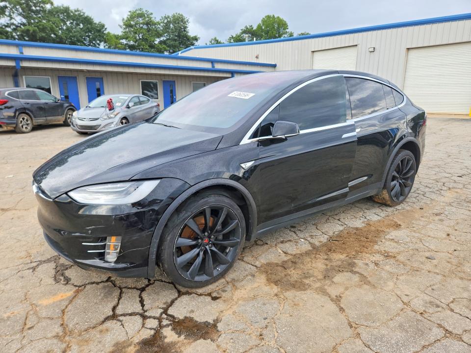 61060596 :رقم المزاد ، 5YJXCAE28GF002368 vin ، 2016 Tesla Model X مزاد بيع