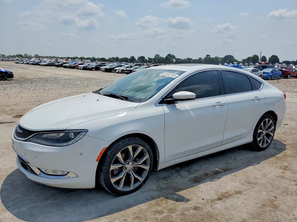 62983166 :رقم المزاد ، 1C3CCCCG6FN661403 vin ، 2015 Chrysler 200 مزاد بيع