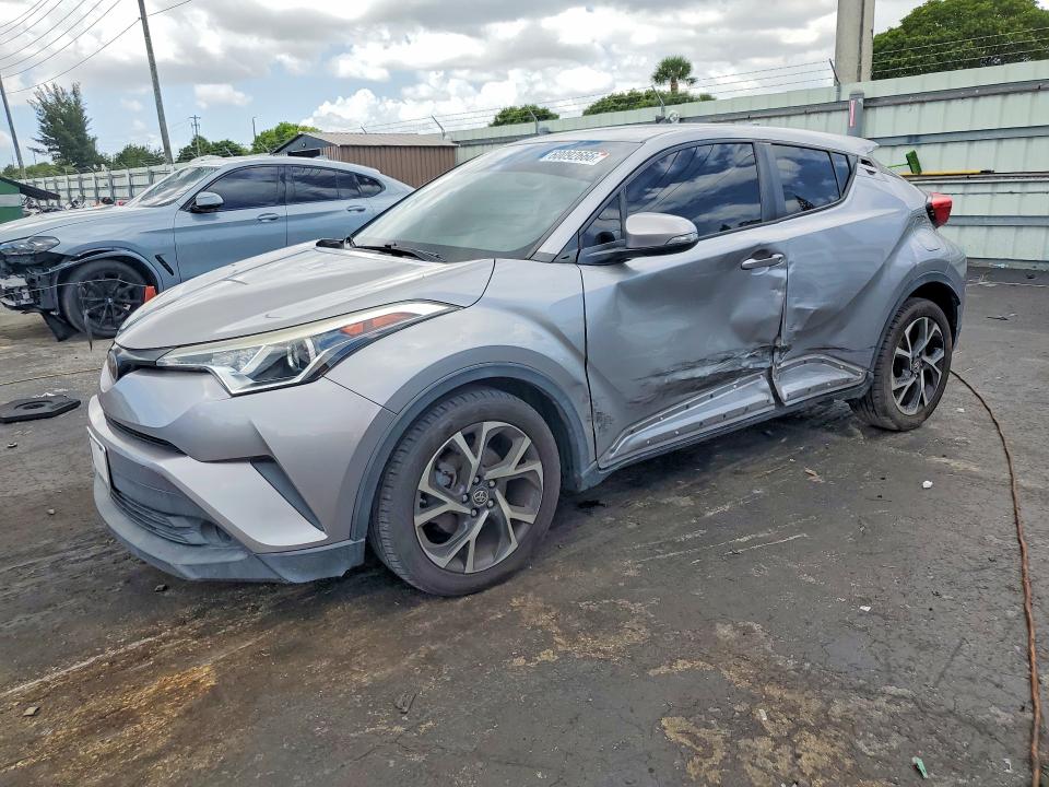 60092666 :رقم المزاد ، NMTKHMBX2JR052763 vin ، 2018 Toyota C-hr مزاد بيع