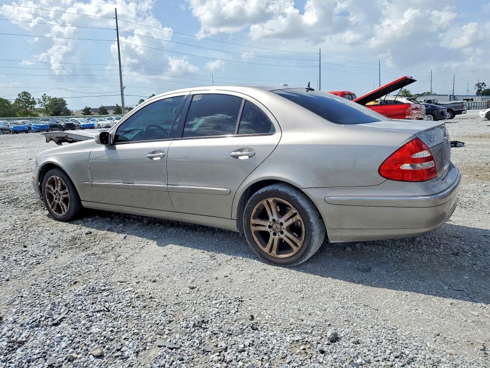 61916856 :رقم المزاد ، WDBUF87J26X204052 vin ، 2006 Mercedes-benz E مزاد بيع