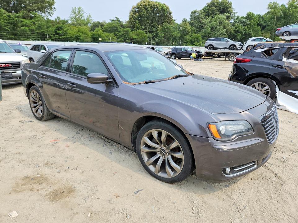 Продажа на аукционе авто 2014 Chrysler 300, vin: 2C3CCABG7EH238102, номер лота: 62143546