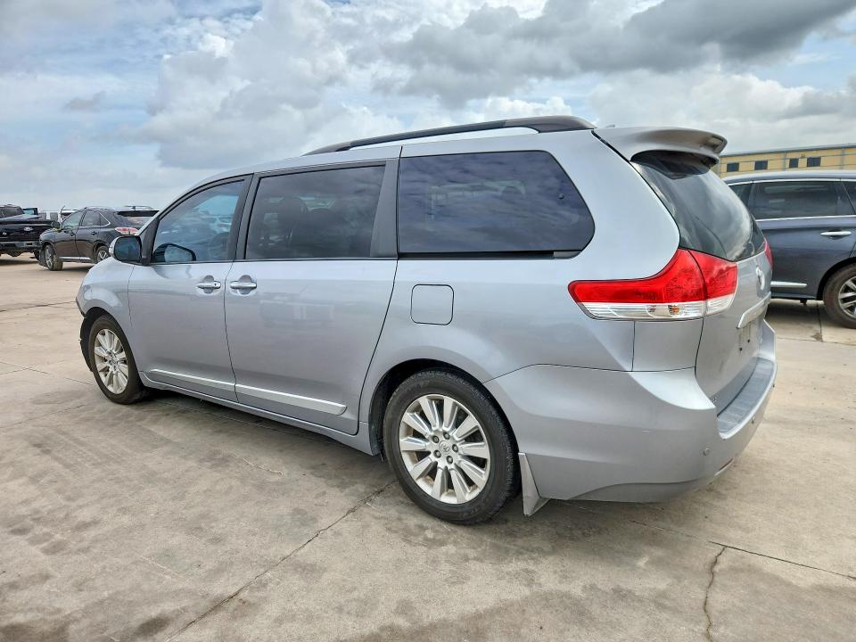 Продаж на аукціоні авто 2013 Toyota Sienna, vin: 5TDYK3DC1DS346838, номер лоту: 61487646