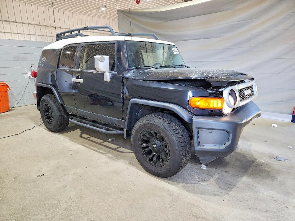 Продажа на аукционе авто 2010 Toyota Fj Cruiser, vin: JTEBU4BF2AK083941, номер лота: 60455356