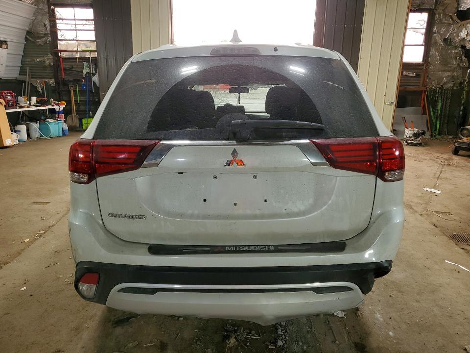 61243936 :رقم المزاد ، JA4AZ3A34LZ014496 vin ، 2020 Mitsubishi Outlander مزاد بيع
