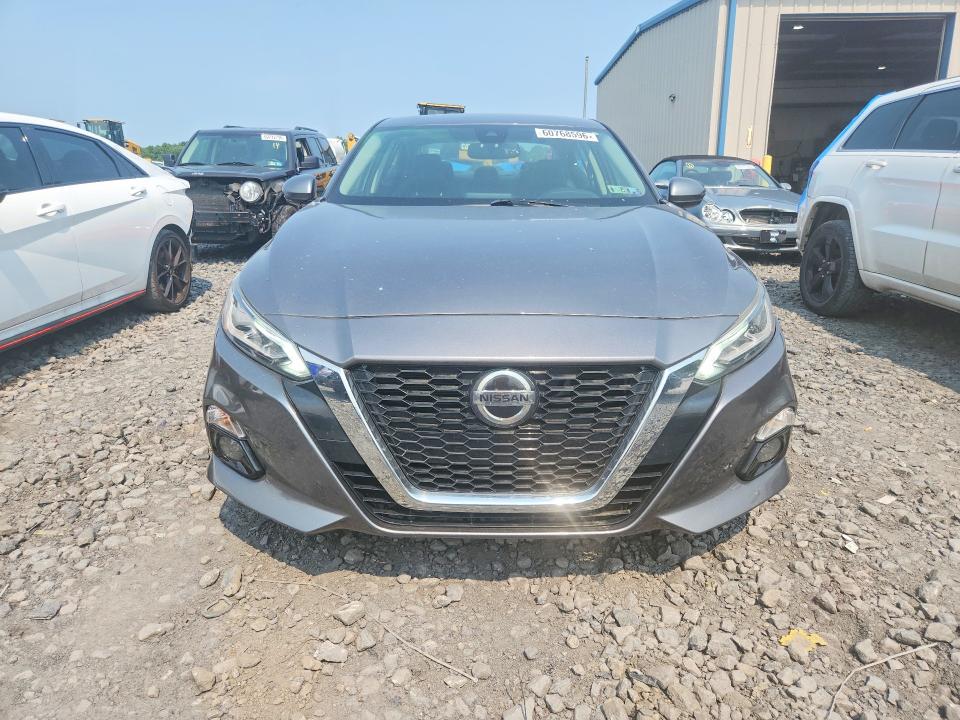 60768596 :رقم المزاد ، 1N4BL4EV3KC254482 vin ، 2019 Nissan Altima مزاد بيع