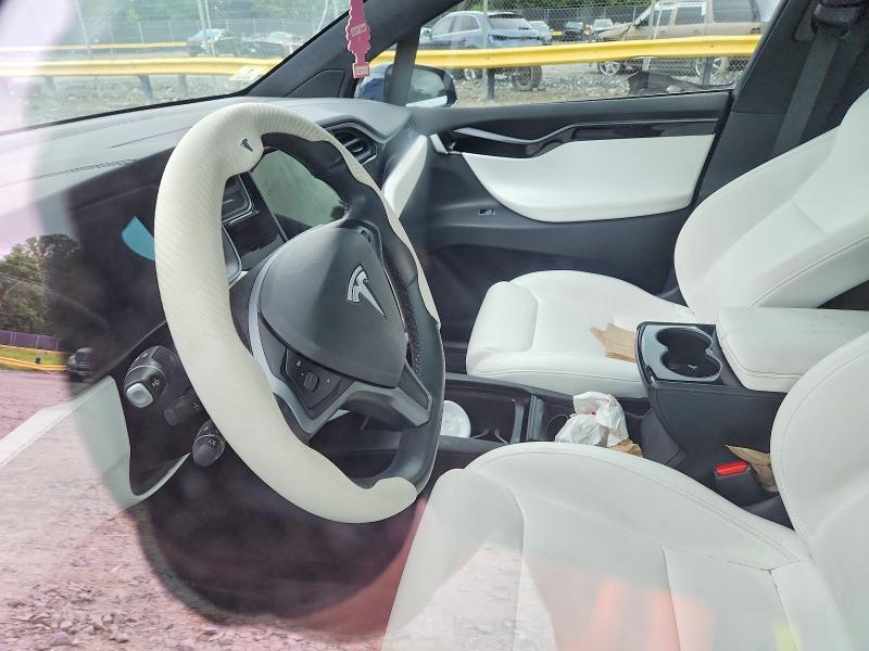 60067776 :رقم المزاد ، 5YJXCDE28MF309925 vin ، 2021 Tesla Model X مزاد بيع