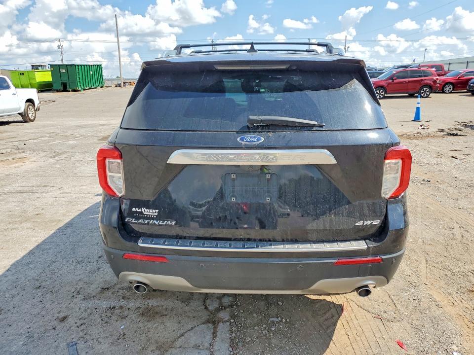 60651976 :رقم المزاد ، 1FM5K8HW2NNA06038 vin ، 2022 Ford Explorer مزاد بيع