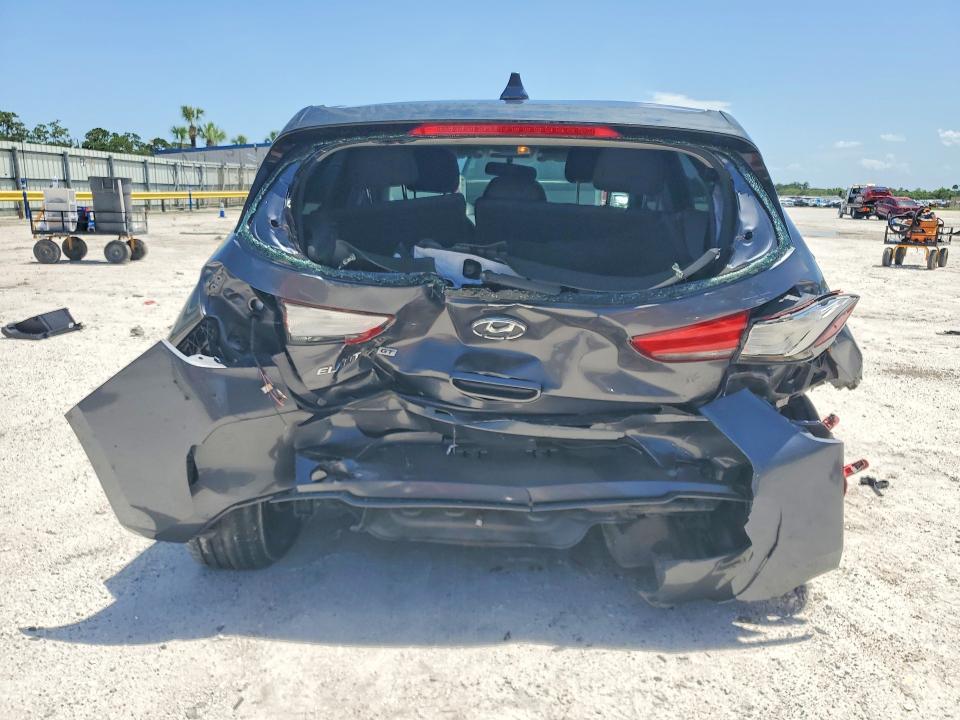 2018 Hyundai Elantra Gt მანქანა იყიდება აუქციონზე, vin: KMHH35LE4JU014682, აუქციონის ნომერი: 61494606