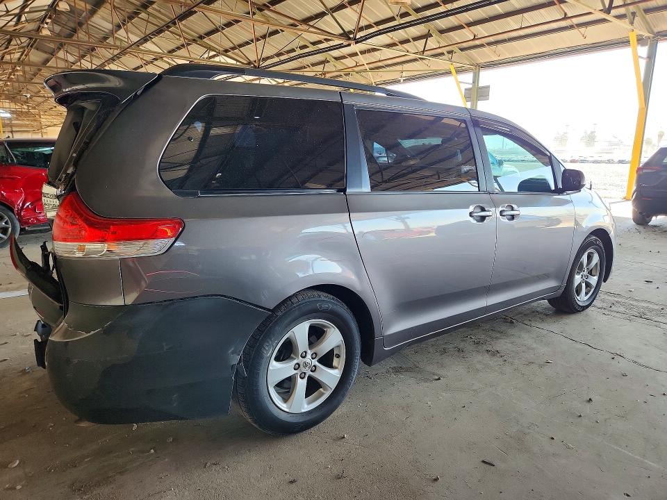 Aukcja sprzedaży 2013 Toyota Sienna, vin: 5TDKK3DC2DS352895, numer aukcji: 60589766