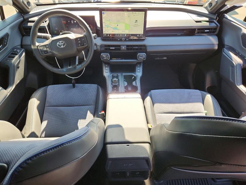 Продажа на аукционе авто 2026 Toyota Rav4, vin: JTM6CRAV4TJ009606, номер лота: 60767606