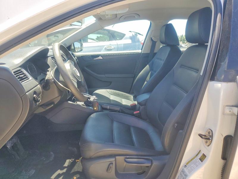 60871426 :رقم المزاد ، 3VWD17AJ0EM227267 vin ، 2014 Volkswagen Jetta مزاد بيع