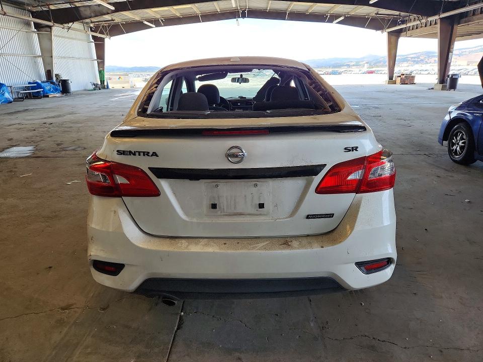 61956316 :رقم المزاد ، 3N1AB7AP4JY289168 vin ، 2018 Nissan Sentra مزاد بيع