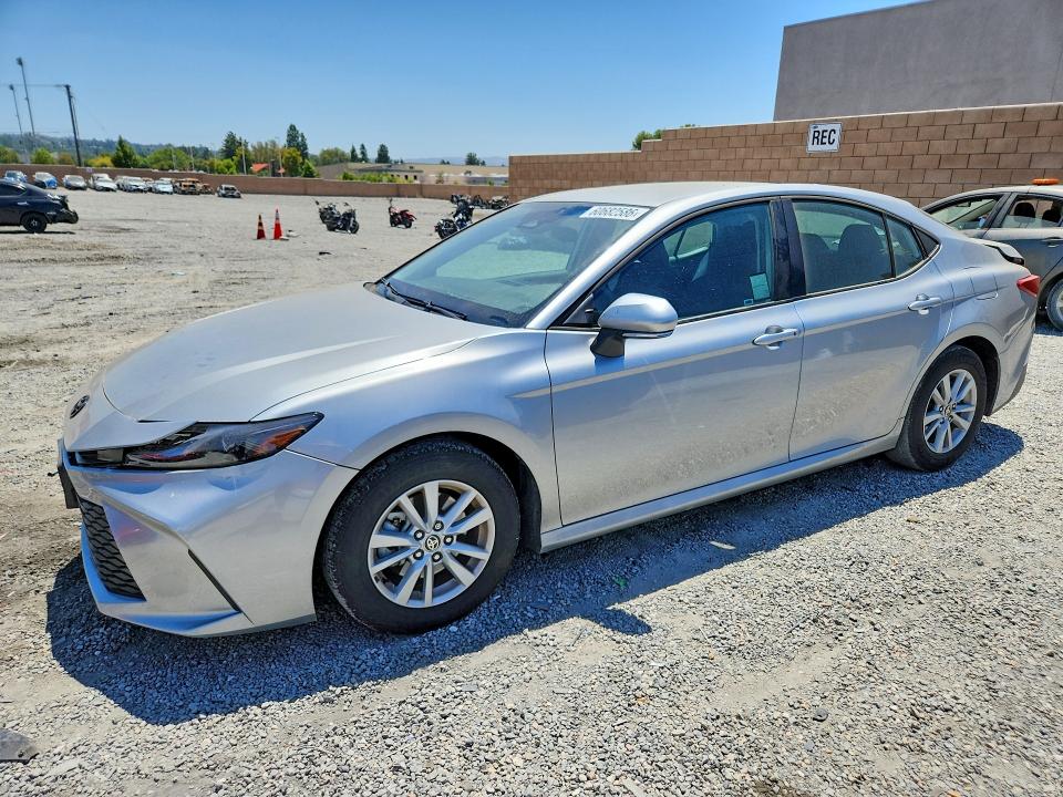 2026 Toyota Camry მანქანა იყიდება აუქციონზე, vin: 4T1DAACK2TU227135, აუქციონის ნომერი: 60682586