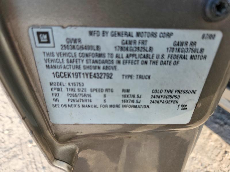 2000 Chevrolet Silverado მანქანა იყიდება აუქციონზე, vin: 1GCEK19T1YE432792, აუქციონის ნომერი: 55905496