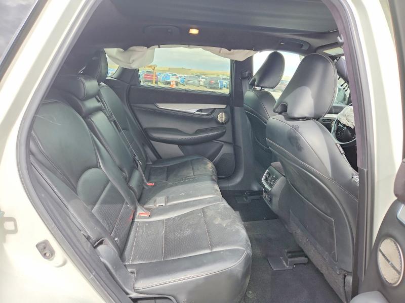 59915466 :رقم المزاد ، 3PCAJ5M33KF102917 vin ، 2019 Infiniti Qx50 مزاد بيع