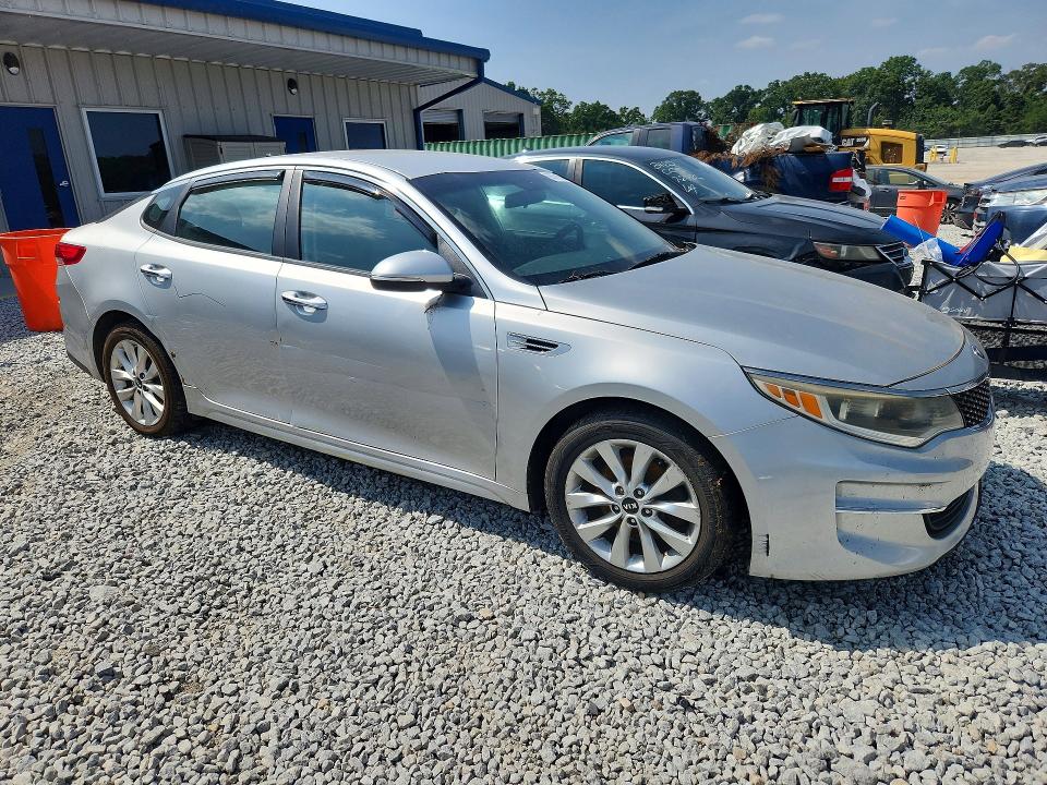 Auction sale of the 2017 Kia Optima, vin: 5XXGT4L38HG121811, lot number: 63579936