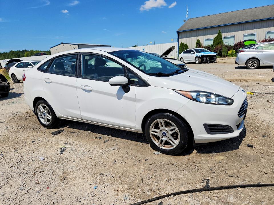 2019 Ford Fiesta მანქანა იყიდება აუქციონზე, vin: 3FADP4BJ9KM162046, აუქციონის ნომერი: 62992676