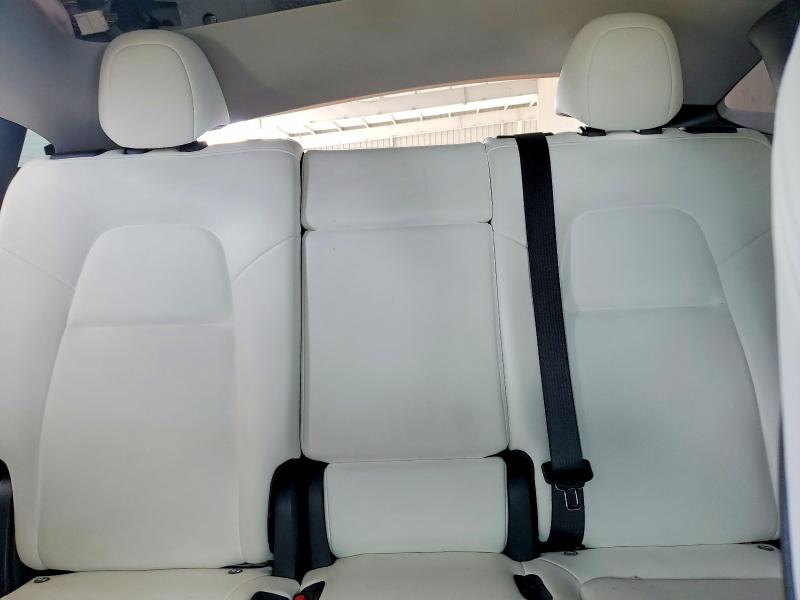 60681596 :رقم المزاد ، 7SAYGAEE1PF662788 vin ، 2023 Tesla Model Y مزاد بيع