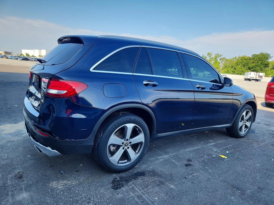 2018 Mercedes-benz Glc მანქანა იყიდება აუქციონზე, vin: WDC0G4JB8JV063266, აუქციონის ნომერი: 62711976