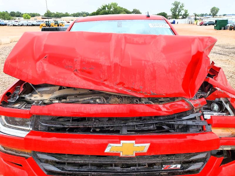 Продаж на аукціоні авто 2018 Chevrolet Silverado, vin: 3GCUKREC5JG587070, номер лоту: 62481256