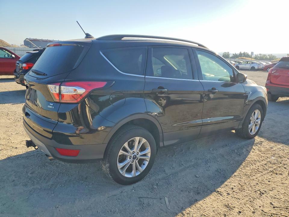 Продажа на аукционе авто 2018 Ford Escape, vin: 1FMCU9GD3JUA99482, номер лота: 60475556