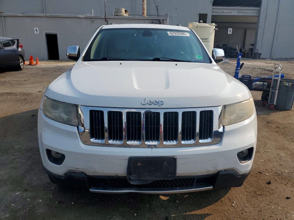 2013 Jeep Grand Cherokee მანქანა იყიდება აუქციონზე, vin: 1C4RJFBG4DC583341, აუქციონის ნომერი: 62932686