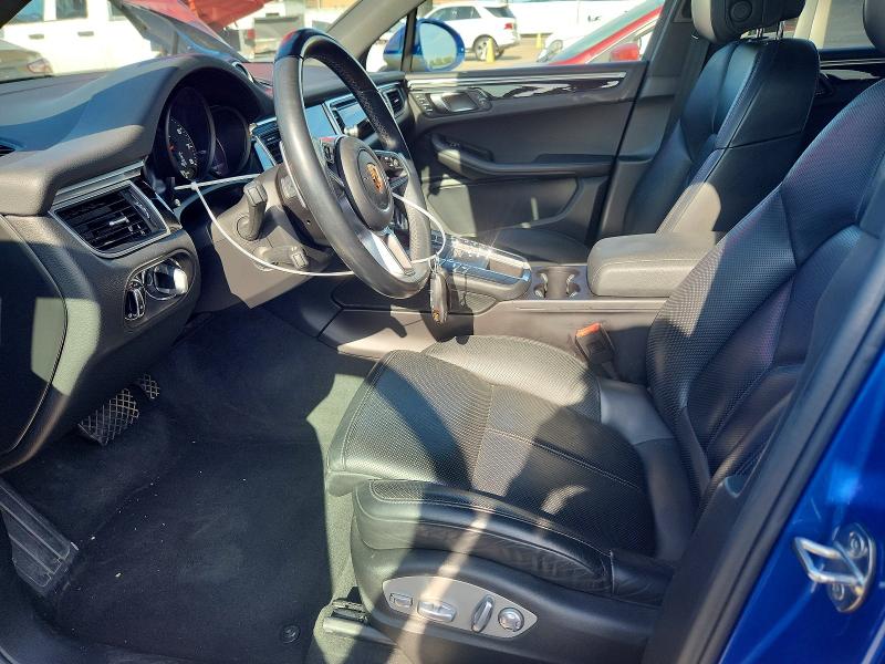 60678386 :رقم المزاد ، WP1AA2A54HLB83936 vin ، 2017 Porsche Macan مزاد بيع