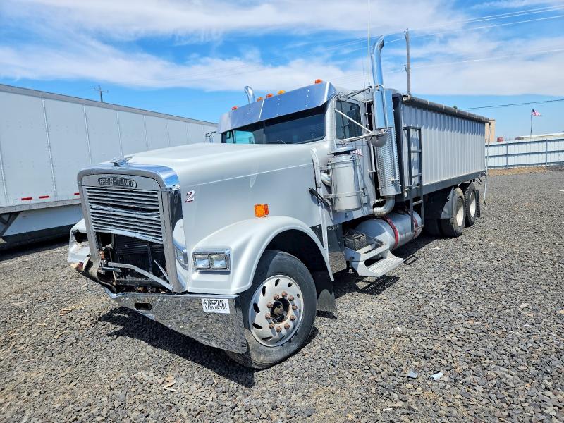 57855246 :رقم المزاد ، 1FUYDZYB8SP875878 vin ، 1995 Freightliner Conventional مزاد بيع