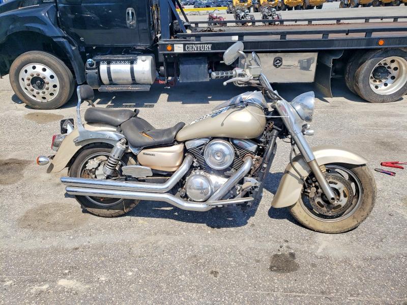 60663386 :رقم المزاد ، JKBVNKA185A014732 vin ، 2005 Kawasaki Vn1600 مزاد بيع
