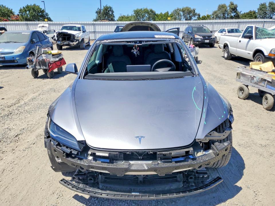 59814466 :رقم المزاد ، 5YJ3E1EB7SF963996 vin ، 2025 Tesla Model 3 مزاد بيع
