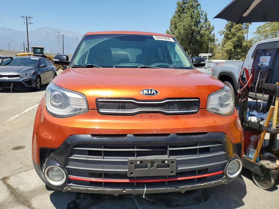 2018 Kia Soul მანქანა იყიდება აუქციონზე, vin: KNDJX3AA9J7572427, აუქციონის ნომერი: 62445096