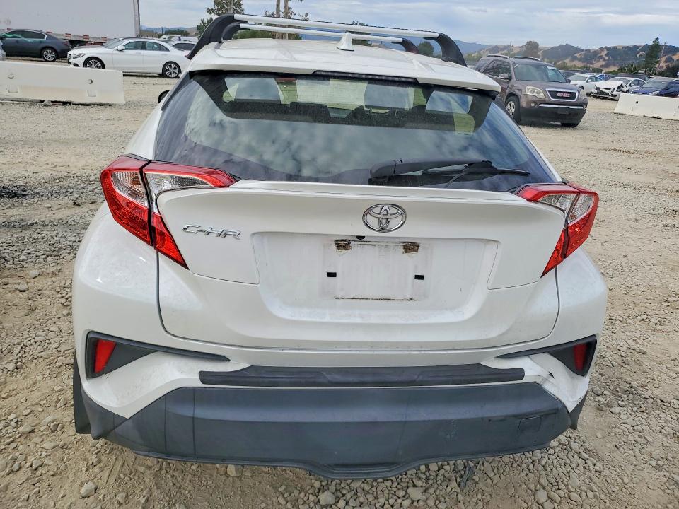 61873626 :رقم المزاد ، JTNKHMBX0L1076346 vin ، 2020 Toyota C-hr مزاد بيع