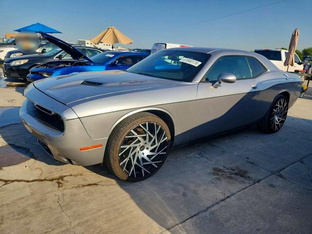 61640176 :رقم المزاد ، 2C3CDZAG7FH873366 vin ، 2015 Dodge Challenger مزاد بيع