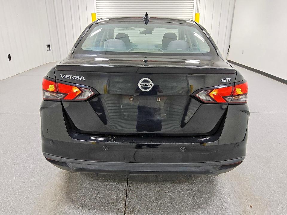 61226736 :رقم المزاد ، 3N1CN8FV4LL828661 vin ، 2020 Nissan Versa مزاد بيع