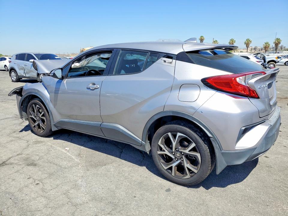 60635156 :رقم المزاد ، NMTKHMBX8JR021596 vin ، 2018 Toyota C-hr مزاد بيع