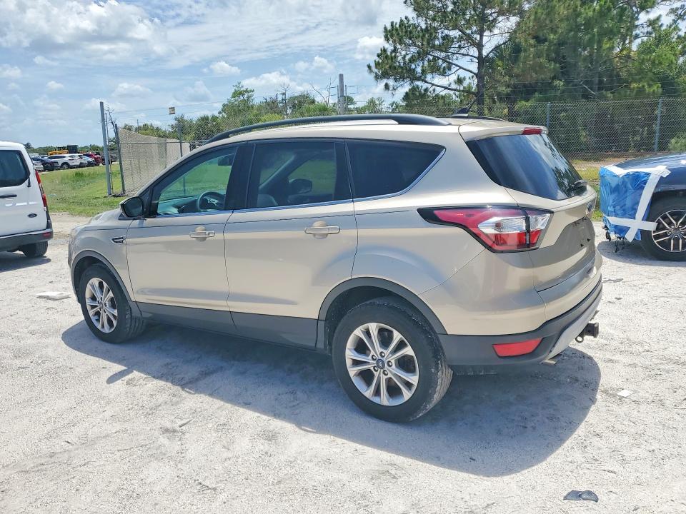 Продажа на аукционе авто 2018 Ford Escape, vin: 1FMCU0GD0JUC67431, номер лота: 62115976